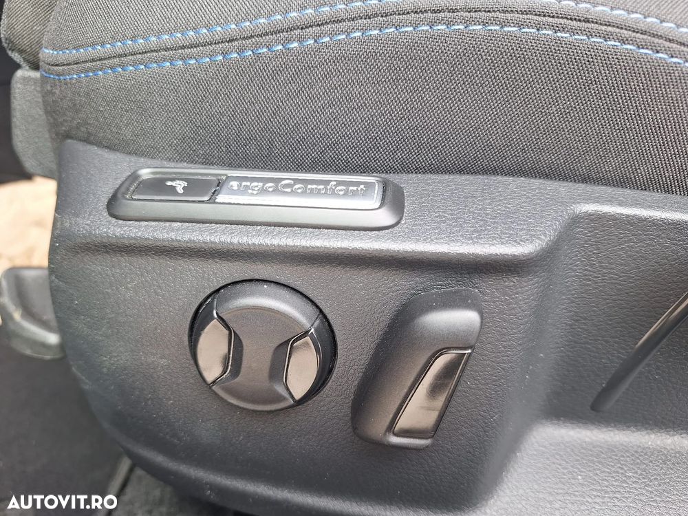 Volkswagen Passat - 6