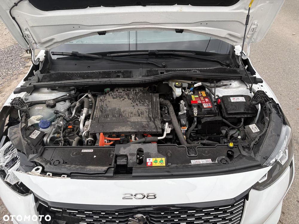Peugeot 208 Elektromotor 136 GT Pack - 24