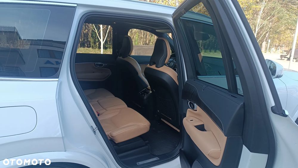 Volvo XC 90 B5 D AWD Ultimate Bright 7os - 18