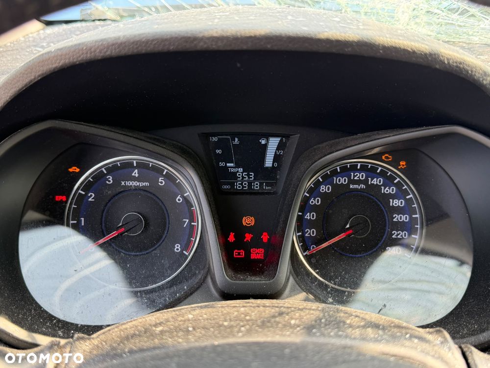 Hyundai i20 - 13