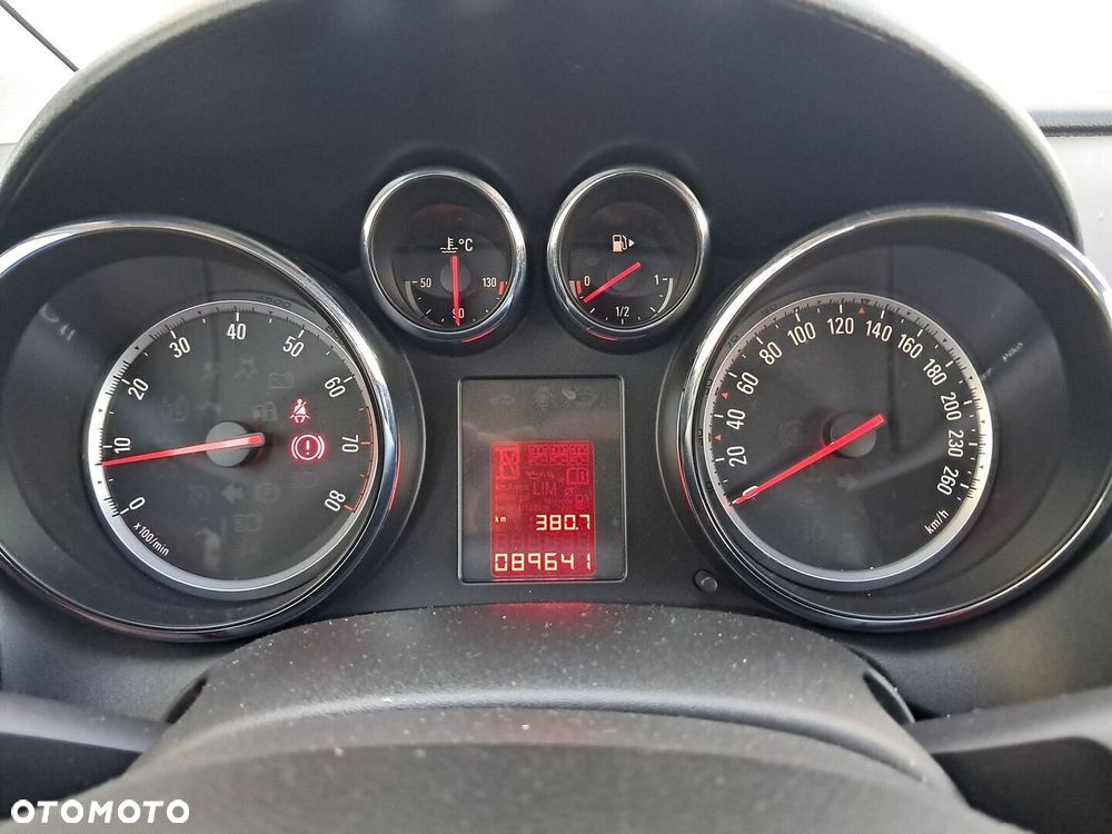 Opel Astra - 17