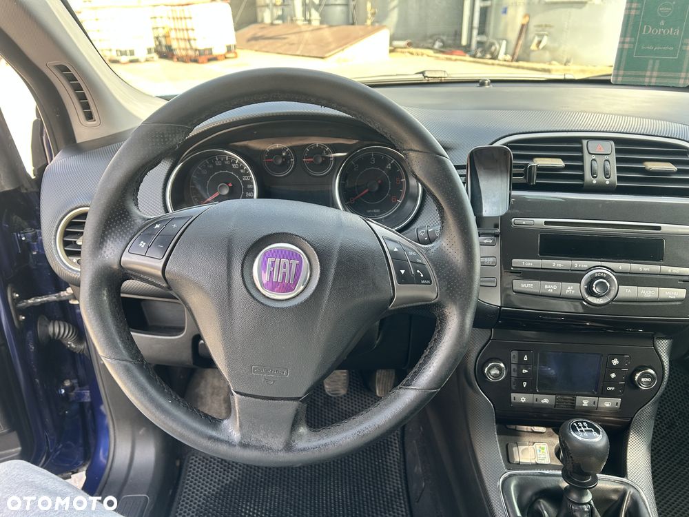 Fiat Bravo 1.9 Multijet Estiva Blue&Me - 17