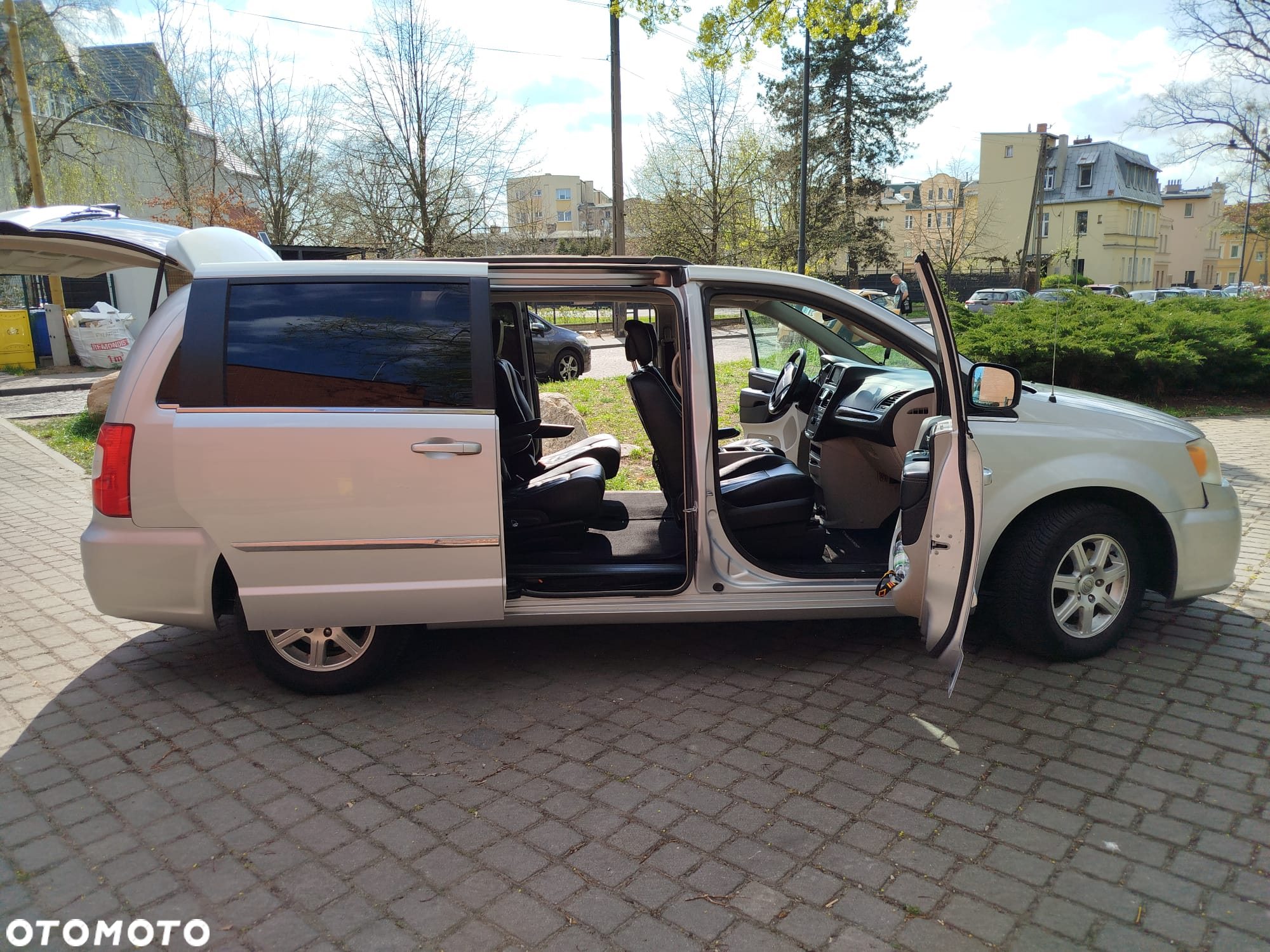 Chrysler Town & Country 3.6 Limited - 6