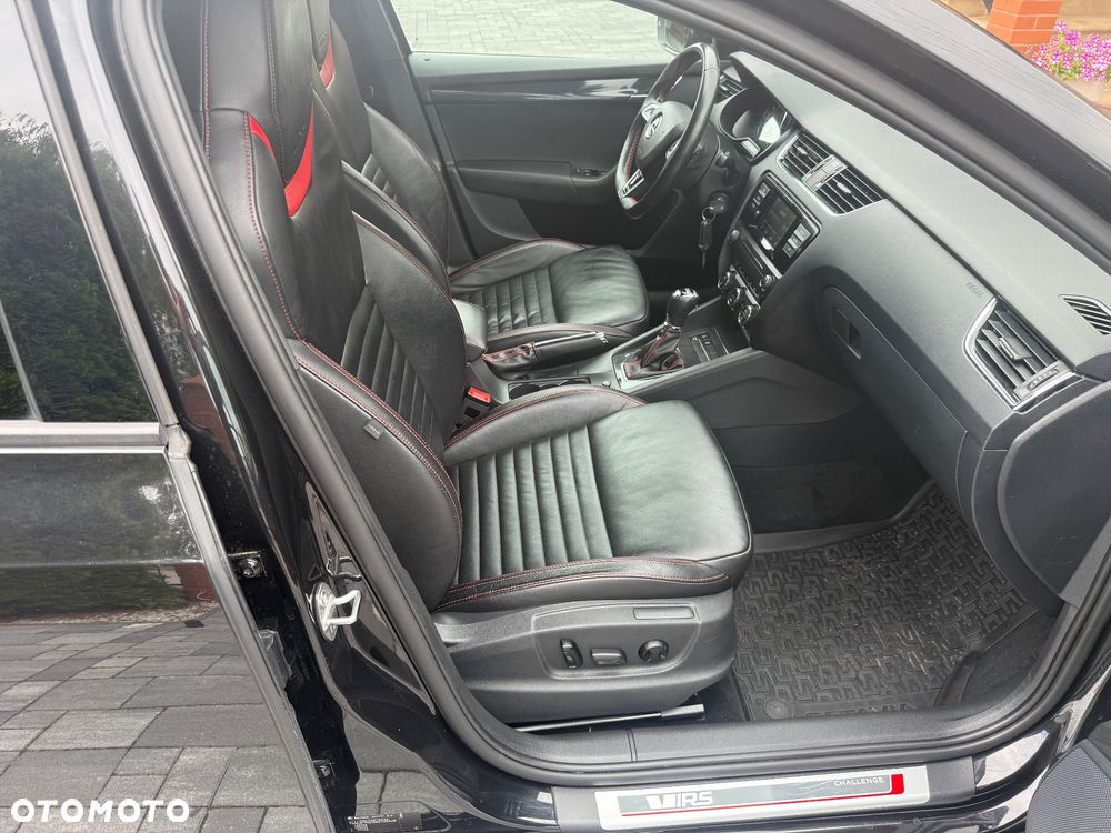 Skoda Octavia 2.0 TDI DSG RS - 18