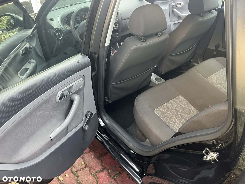 Seat Ibiza 1.4 16V Style - 11