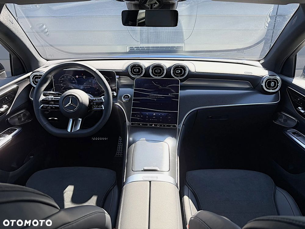 Mercedes-Benz GLC Coupe 200 mHEV 4-Matic AMG Line - 9