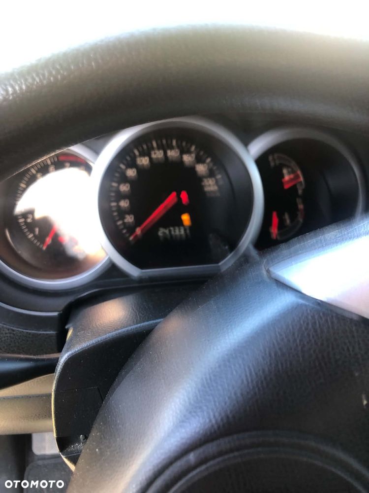 Suzuki Grand Vitara 2.0 - 8