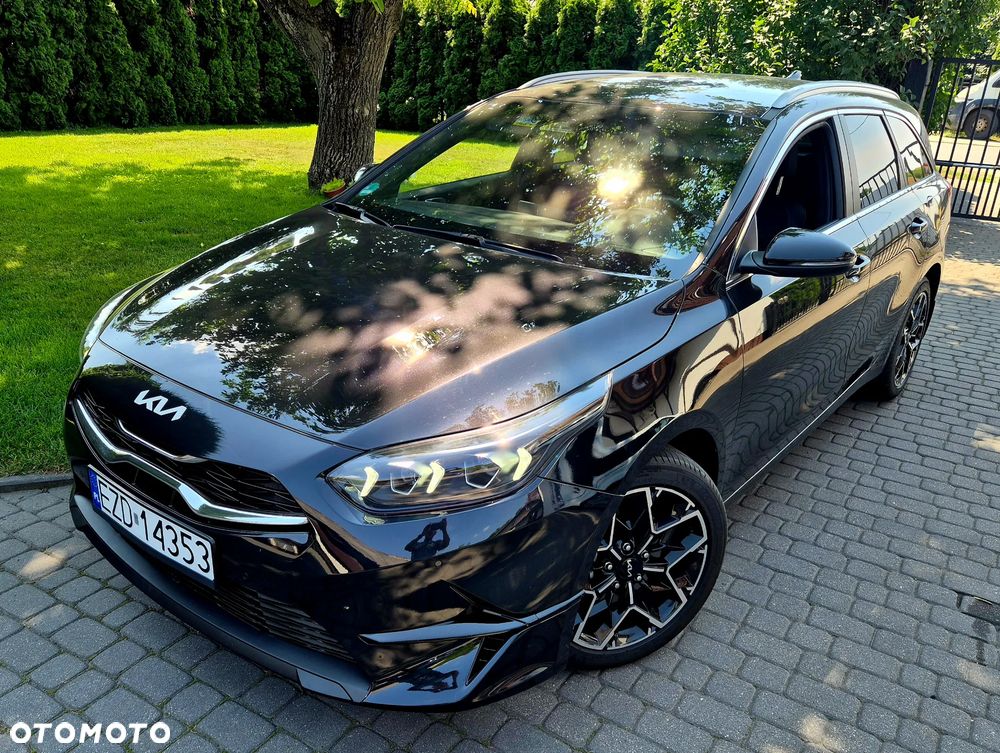 Kia Ceed - 22