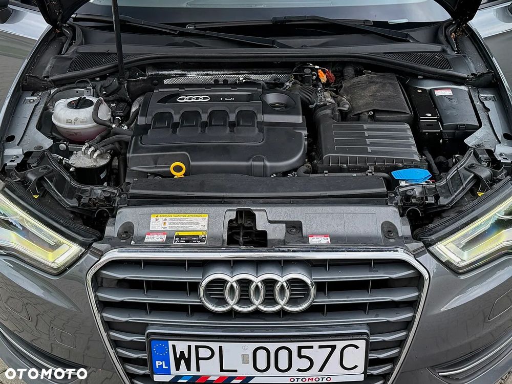 Audi A3 Sportback 1.6 TDI design - 24