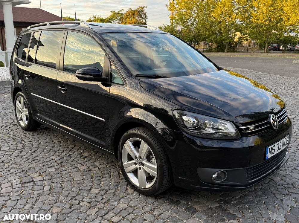 Volkswagen Touran 2.0 TDI DSG Highline - 3