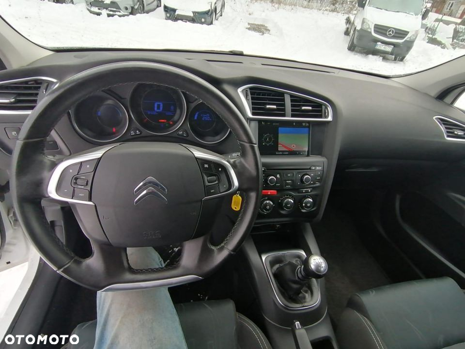 Citroën C4 e-HDi 115 Tendance - 12