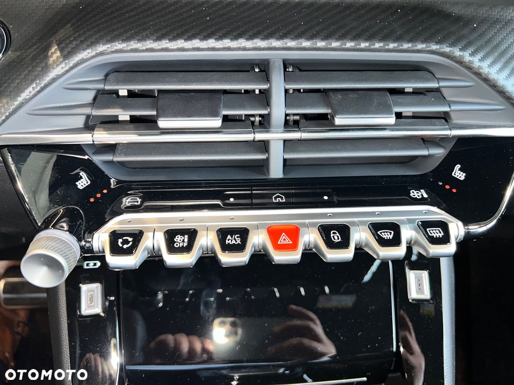 Peugeot 2008 PureTech mHEV GT Exclusive e-DCS6 - 19