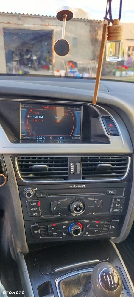 Audi A4 Avant 2.0 TDI - 13