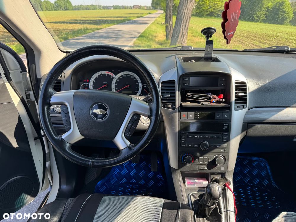 Chevrolet Captiva - 11