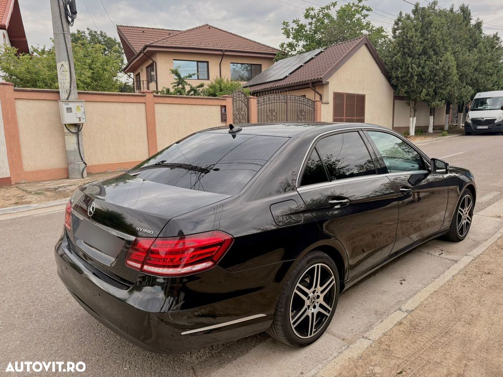 Mercedes-Benz E 300 BlueTEC HYBRID 7G-TRONIC Elegance - 7