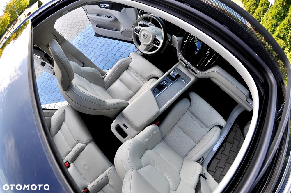 Volvo XC 60 B4 D AWD Geartronic Inscription - 23