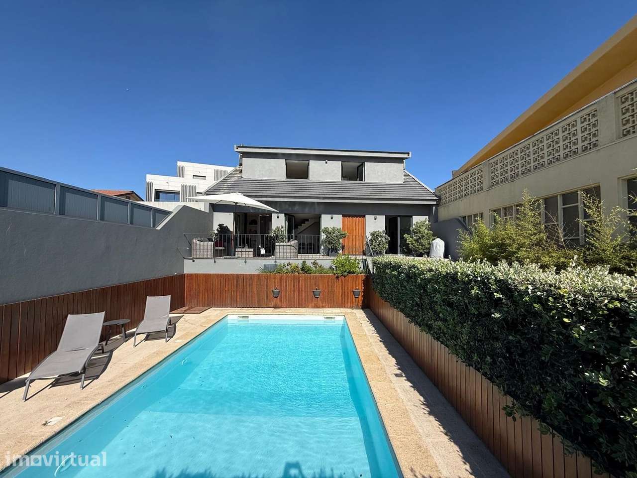 Moradia T2 com piscina e vista mar em Lavra - Grande imagem: 3/33