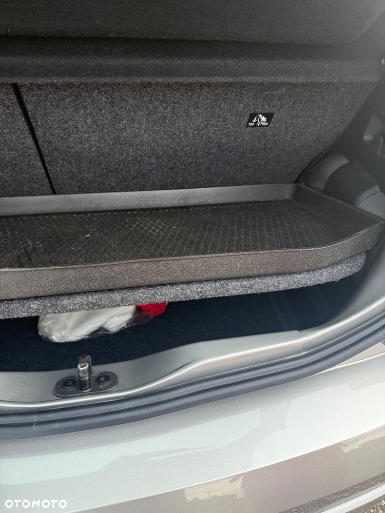 Volkswagen up! (BlueMotion Technology) move - 17