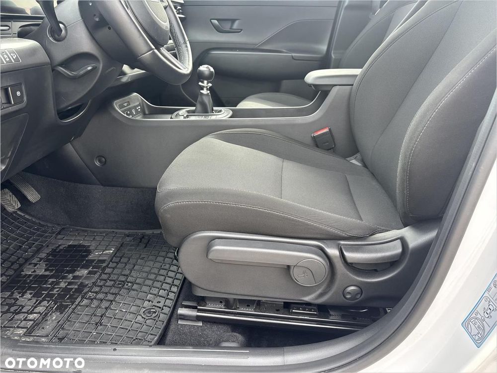 Hyundai Kona - 12