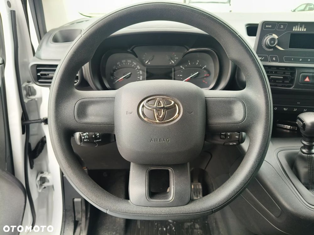 Toyota Proace City - 14