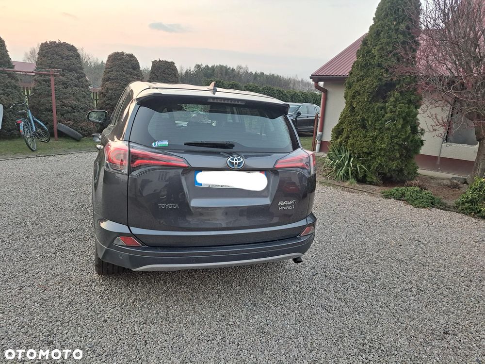 Toyota RAV4 - 4