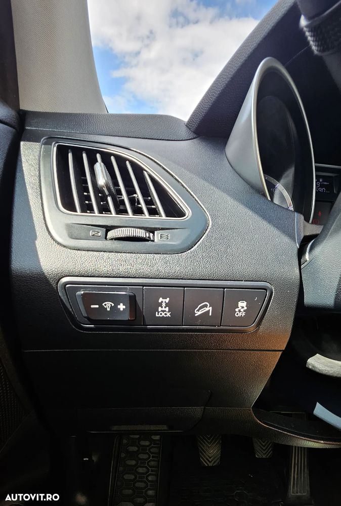 Hyundai ix35 2.0 CRDI 4WD Premium - 11