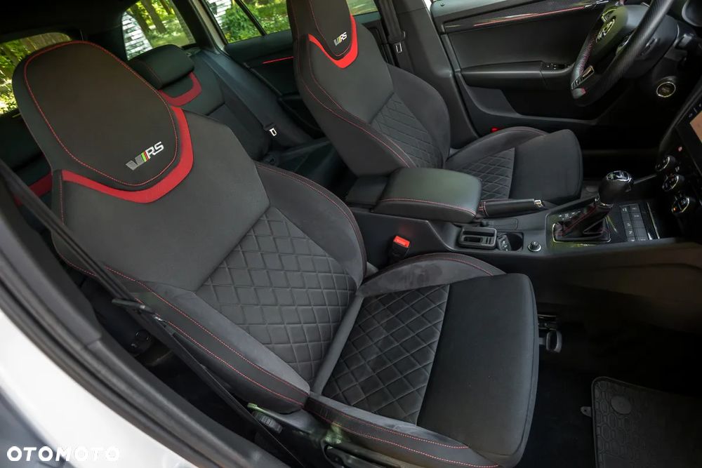 Skoda Octavia 2.0 TDI 4x4 DSG RS - 26