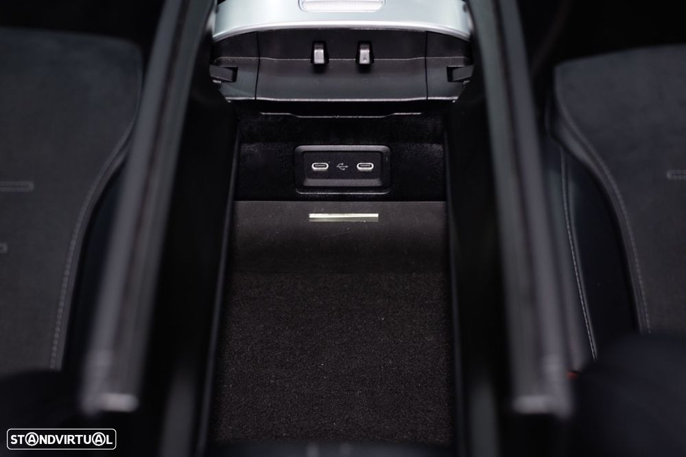 Mercedes-Benz C 300 e AMG Line - 36