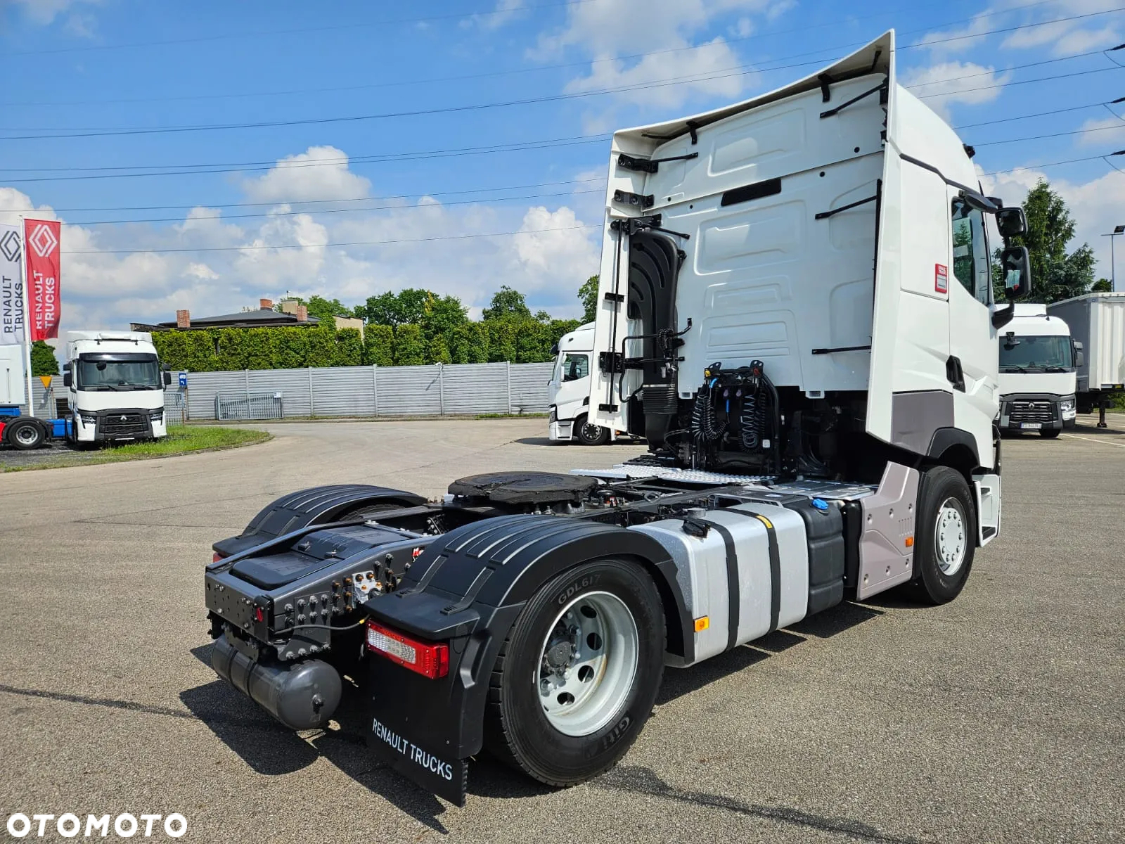 Renault T520 HIGHCAB STANDARD ZADBANY ASO - 6