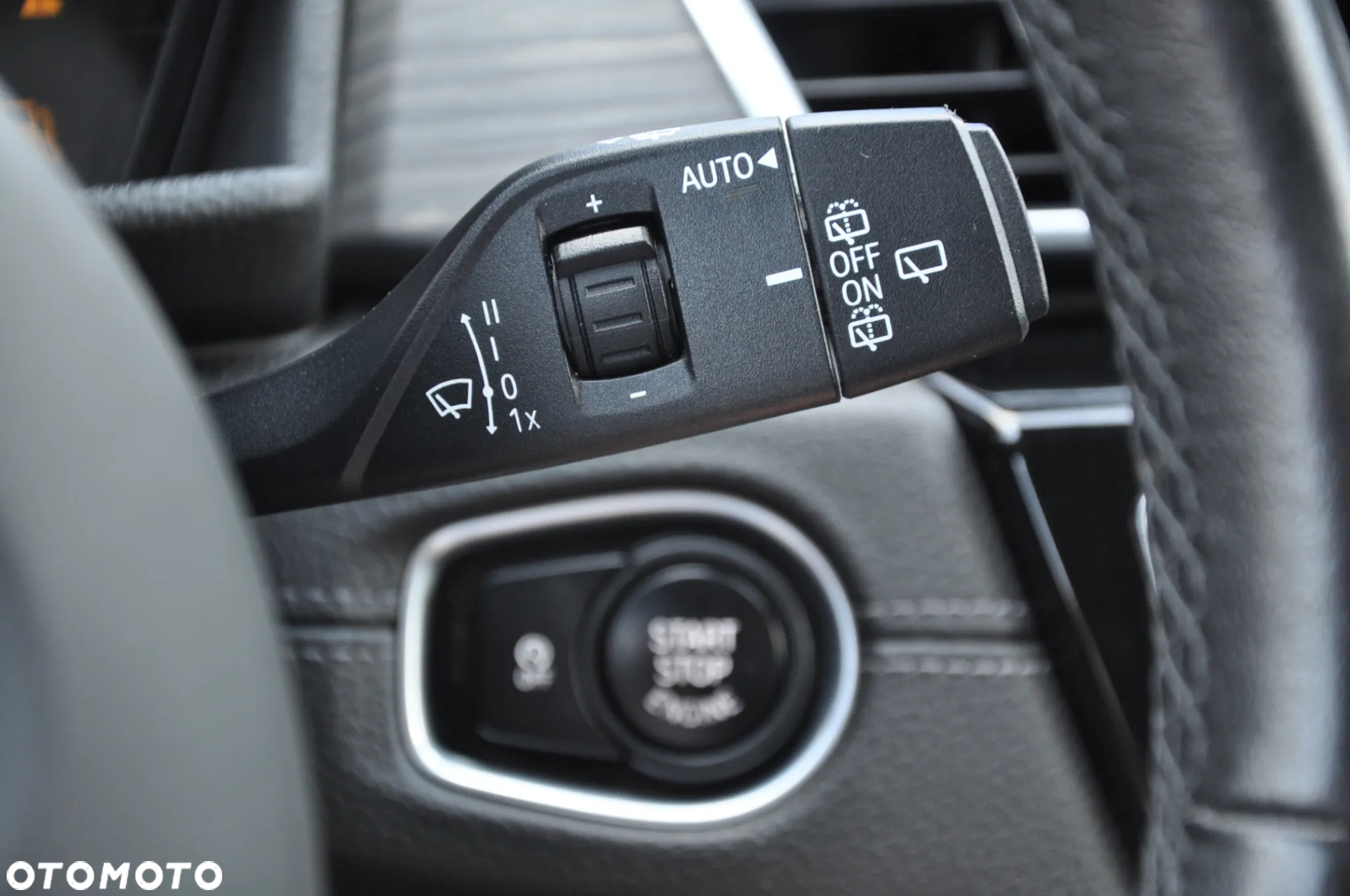 BMW Seria 2 216d Luxury Line - 38