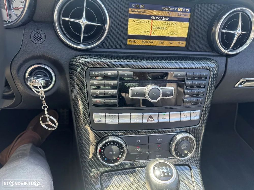 Mercedes-Benz SLK 200 (BlueEFFICIENCY) - 15