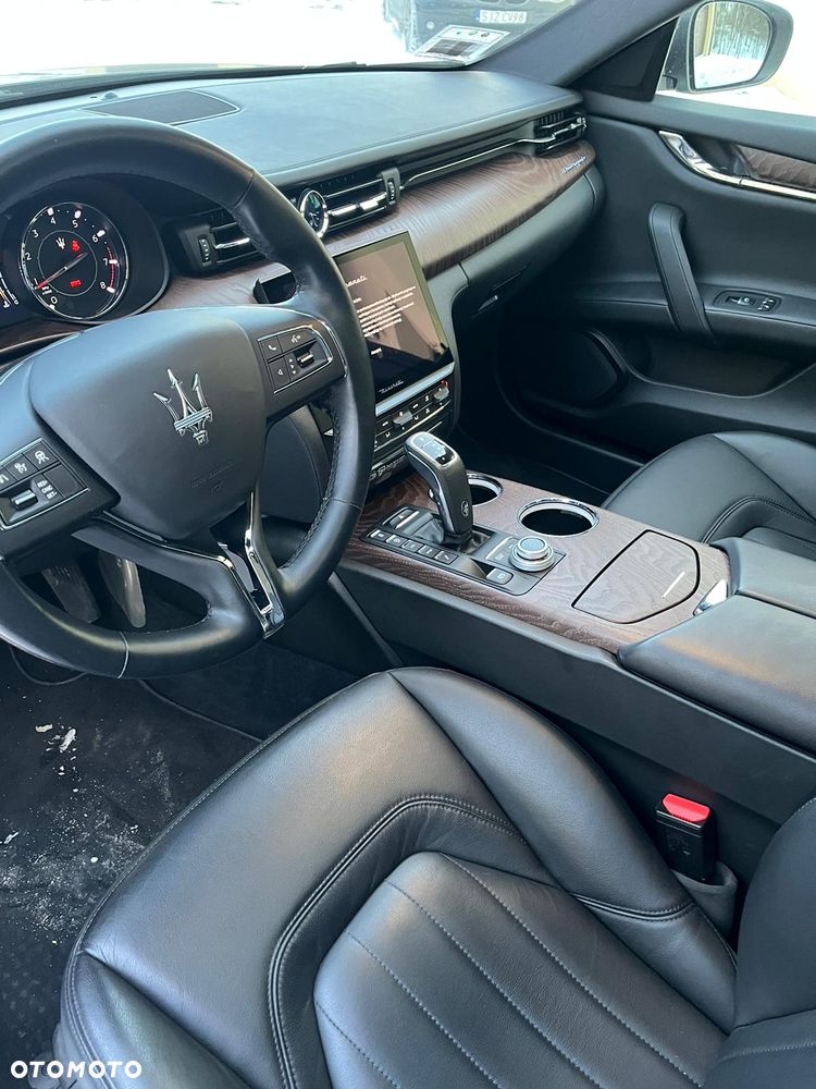 Maserati Quattroporte - 38