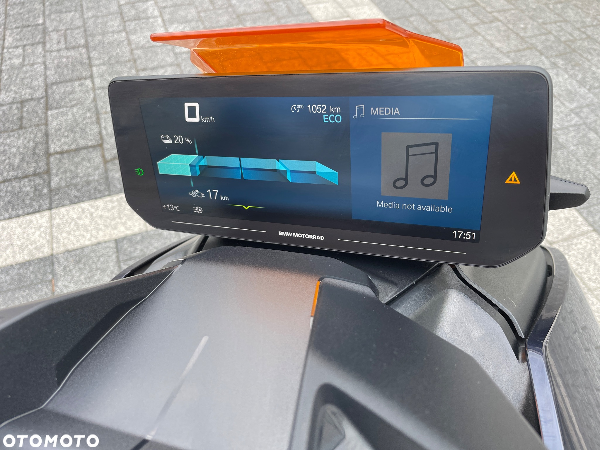 BMW CE 04 - 21