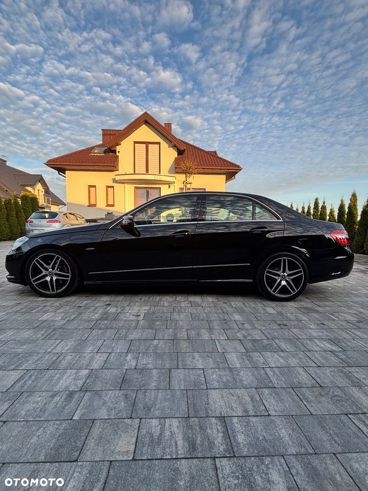 Mercedes-Benz Klasa E 350 CDI BlueEff Avantgarde - 29