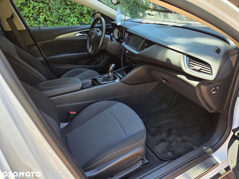 Opel Insignia 1.5 T Enjoy S&S - 13