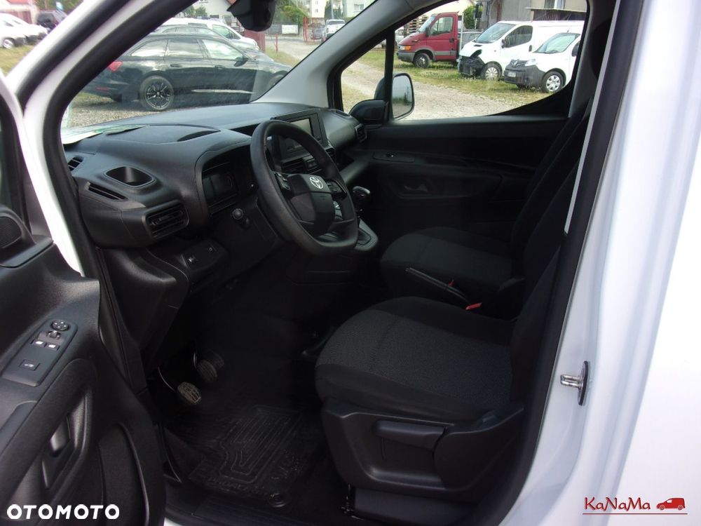 Toyota Proace City - 21