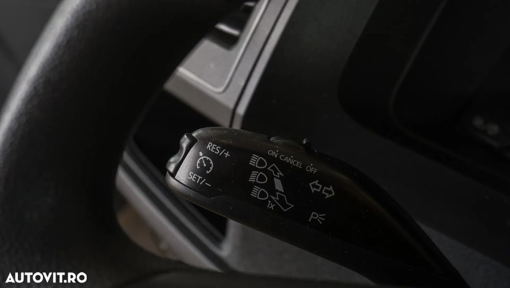 Volkswagen Caravelle T6 2.0 TDI KR Comfortline DSG - 12