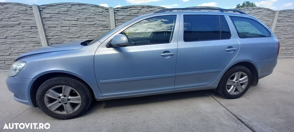 USA SKODA OCTAVIA 2 S.F - 2