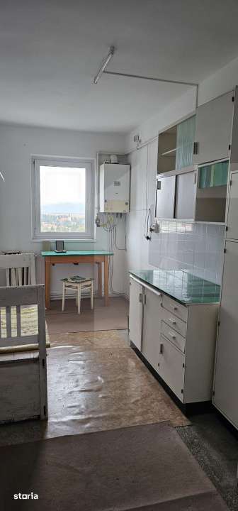 Apartament cu 3 camera, zona Spitalului — fotografia 1