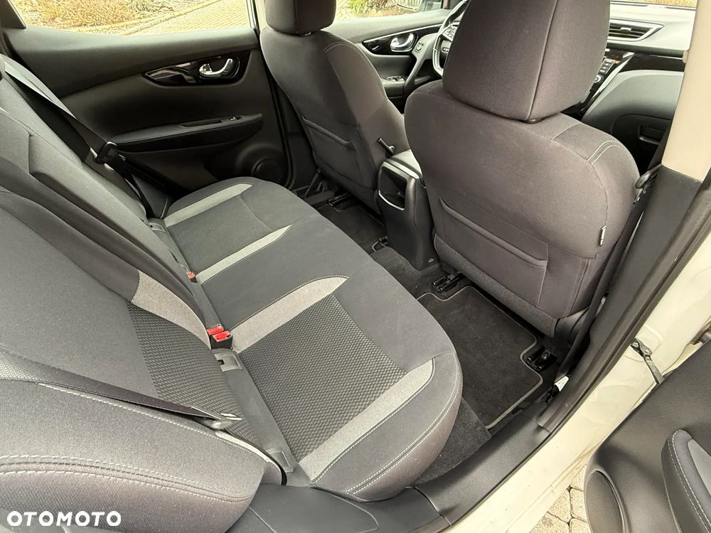 Nissan Qashqai 1.5 dCi N-WAY - 12