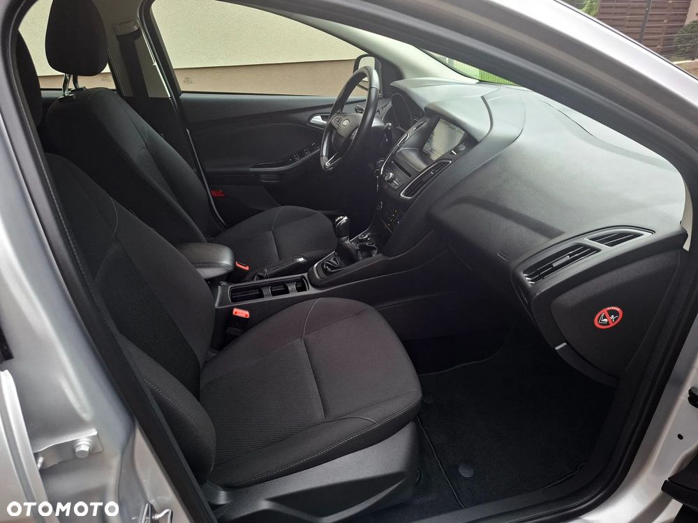 Ford Focus - 26