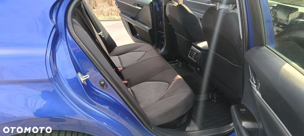 Toyota Camry 2.5 Hybrid Comfort CVT - 10