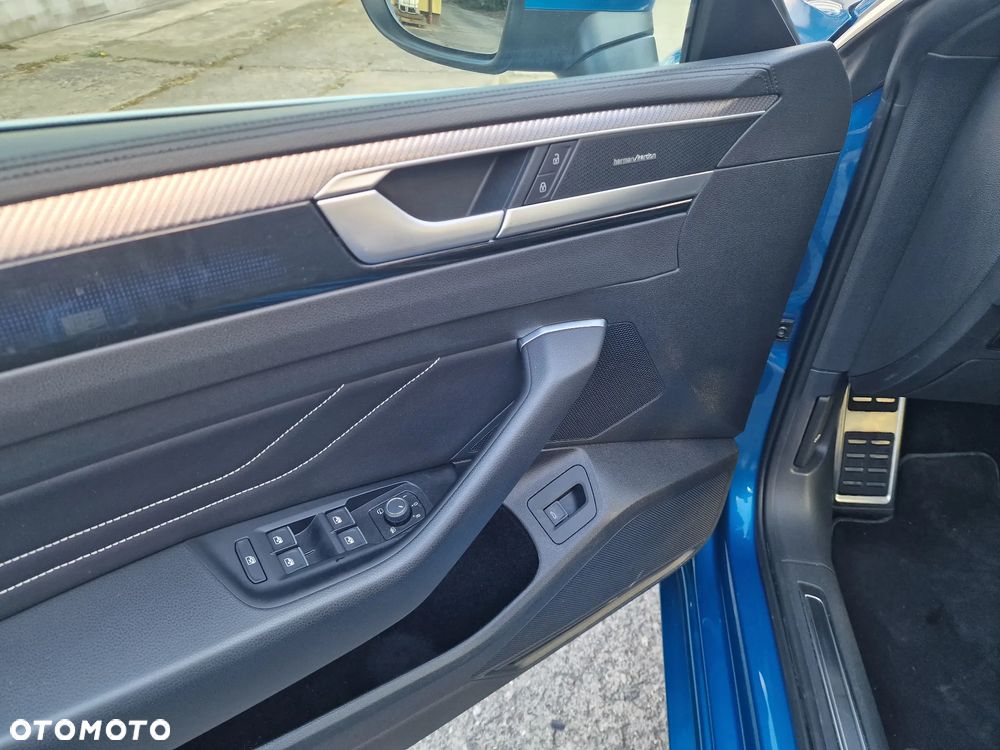 Volkswagen Arteon 2.0 TDI R-Line DSG - 39
