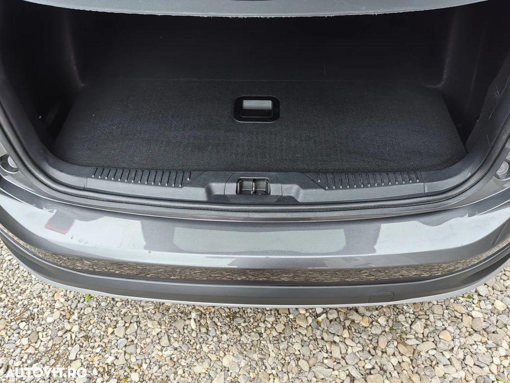Ford Focus 1.5 EcoBlue Start-Stopp-System Aut. TITANIUM DESIGN - 19