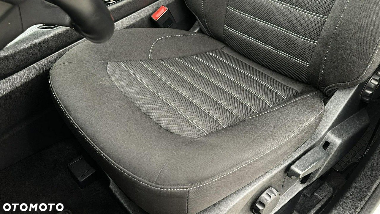 Ford Galaxy - 17