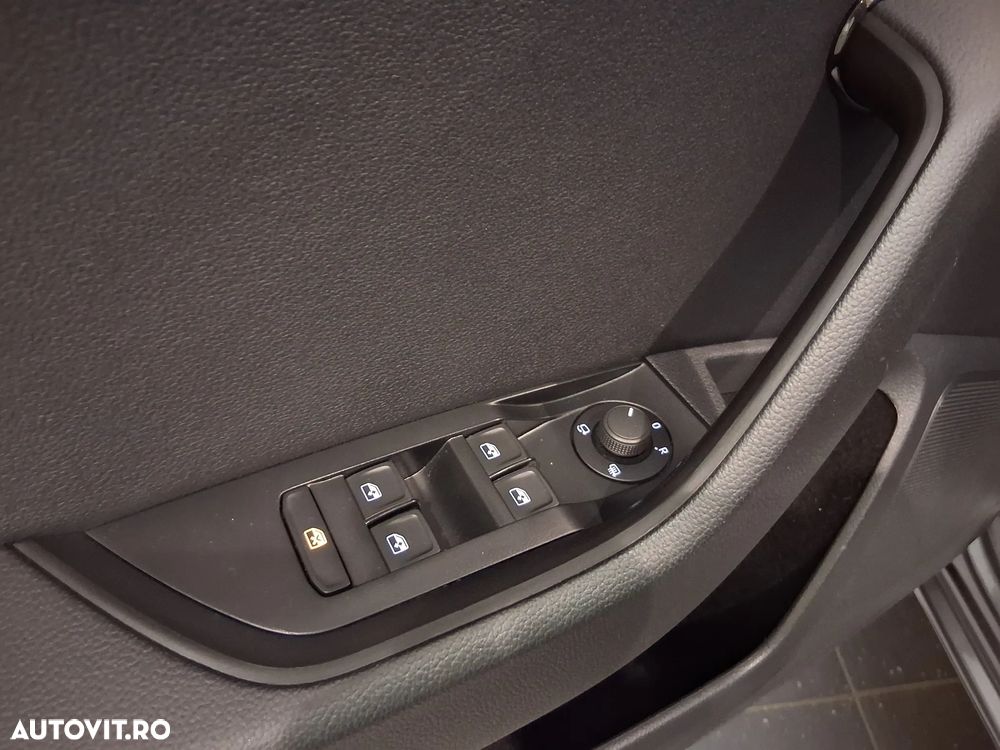 Skoda Superb 2.0 TDI DSG Ambition - 11