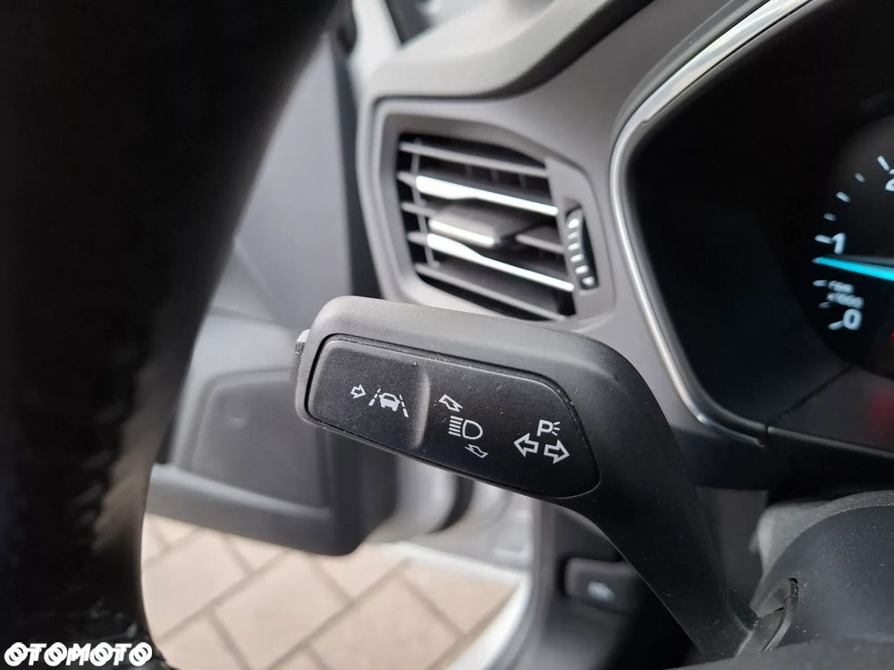 Ford Focus SW 1.5 EcoBlue S&S ACTIVE - 17