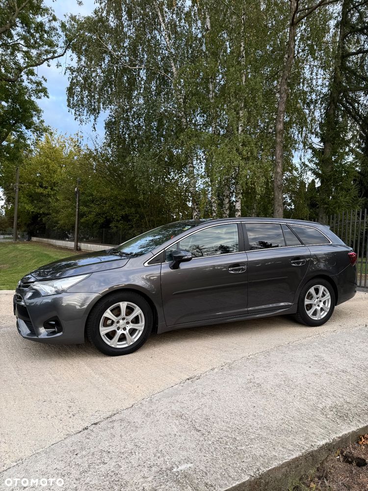 Toyota Avensis 2.0 D-4D Active Business - 11