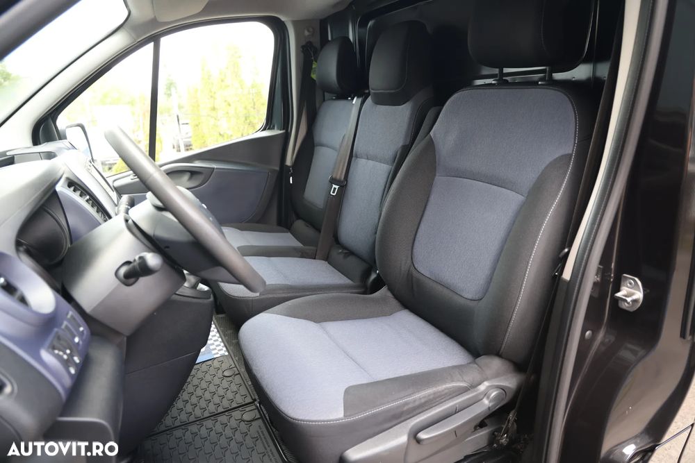 Opel Vivaro - 10
