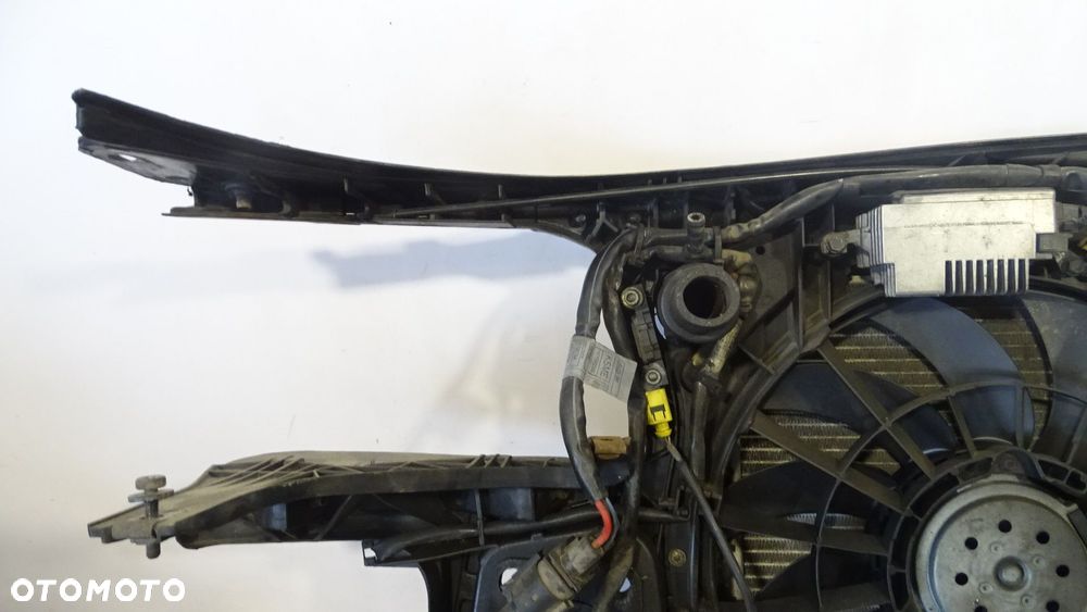 PAS PRZEDNI AUDI A4 B6 2.0 ALT - 16